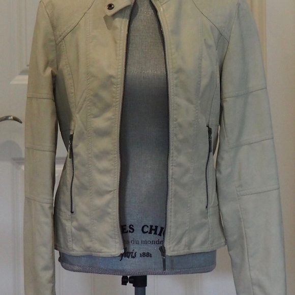 Faux leather cream color jacket - Picture 2 of 5